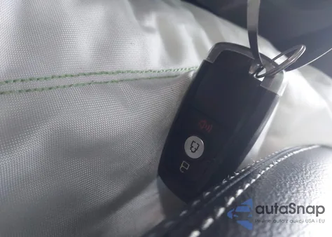 2020 Ford Ecosport Titanium из США, поврежденный, VIN MAJ6S3KL5LC327449